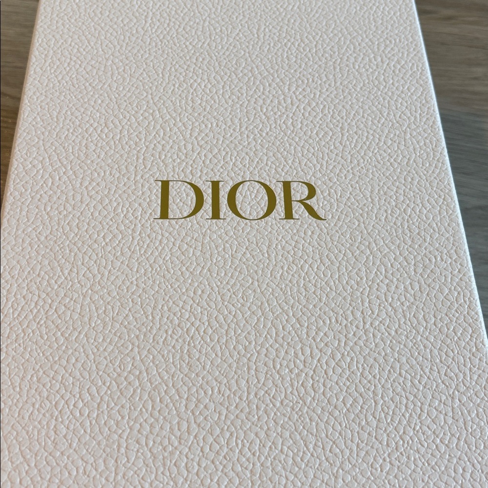 White Dior Shoe Box, 2 Dust Pouches, Ribbon, receipt sleeve and care card set - Picture 7 of 13